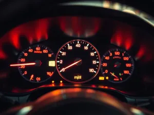 Kontrolka poduszki powietrzenej – co oznacza i jak reagować?